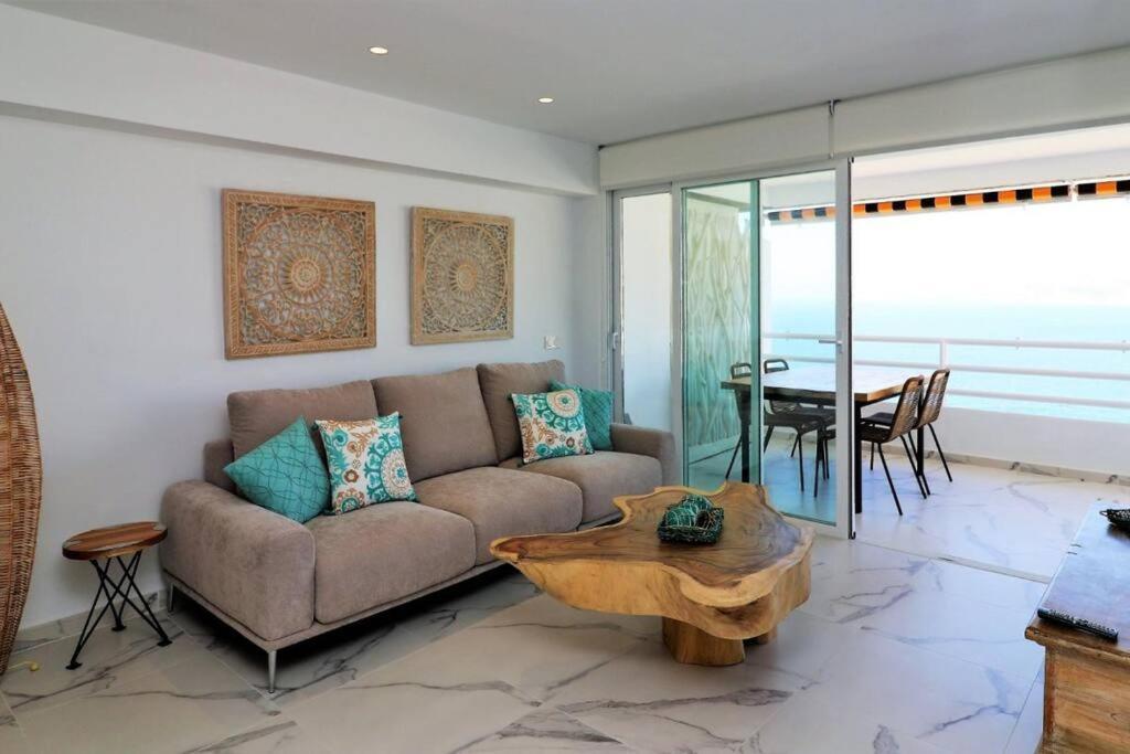 Luxurious 2-Bedroom Apt With Stunning Views, 1St Line On Levante Beach, Benidorm Bagian luar foto