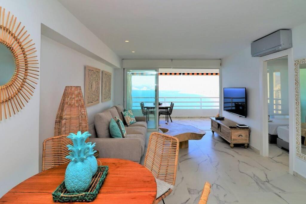 Luxurious 2-Bedroom Apt With Stunning Views, 1St Line On Levante Beach, Benidorm Bagian luar foto