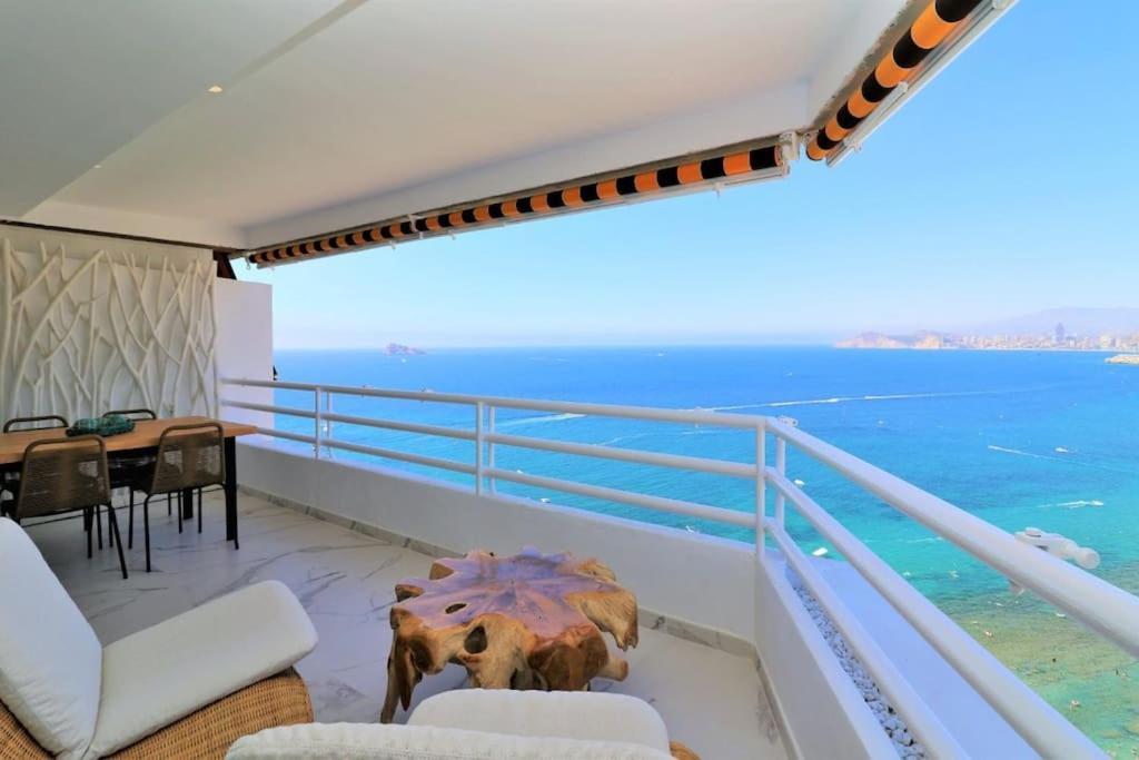 Luxurious 2-Bedroom Apt With Stunning Views, 1St Line On Levante Beach, Benidorm Bagian luar foto