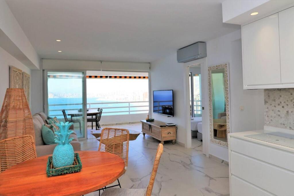 Luxurious 2-Bedroom Apt With Stunning Views, 1St Line On Levante Beach, Benidorm Bagian luar foto