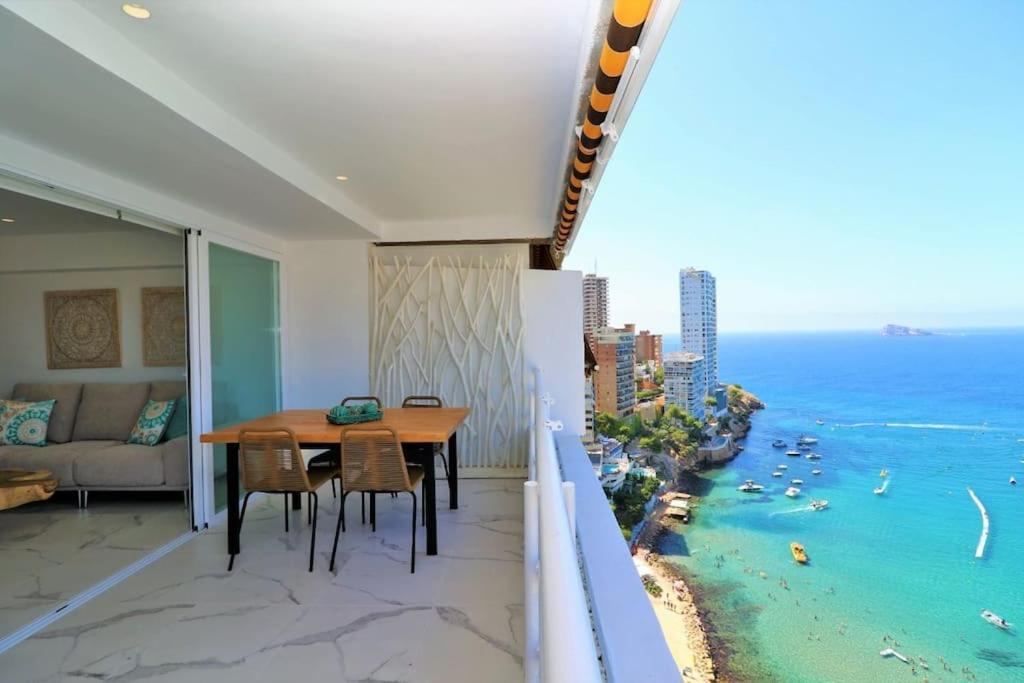 Luxurious 2-Bedroom Apt With Stunning Views, 1St Line On Levante Beach, Benidorm Bagian luar foto