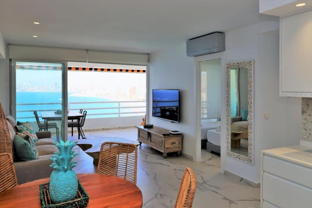 Luxurious 2-Bedroom Apt With Stunning Views, 1St Line On Levante Beach, Benidorm Bagian luar foto