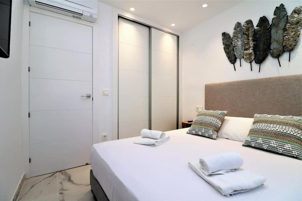 Luxurious 2-Bedroom Apt With Stunning Views, 1St Line On Levante Beach, Benidorm Bagian luar foto