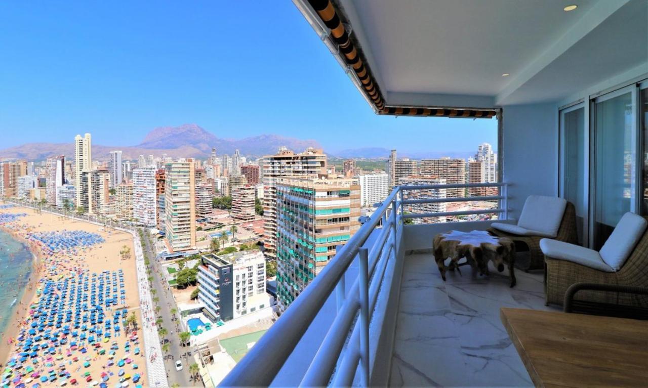 Luxurious 2-Bedroom Apt With Stunning Views, 1St Line On Levante Beach, Benidorm Bagian luar foto