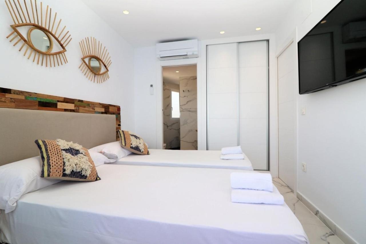 Luxurious 2-Bedroom Apt With Stunning Views, 1St Line On Levante Beach, Benidorm Bagian luar foto
